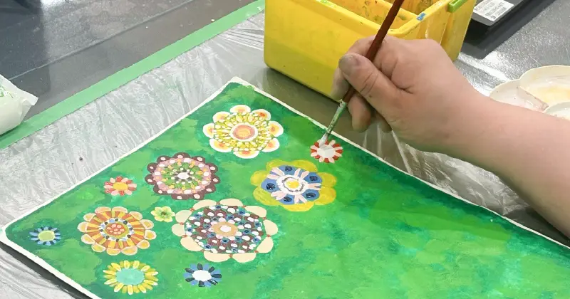 就労継続支援A型事業所ものづくり業務で制作している夏をテーマにしたファインアート