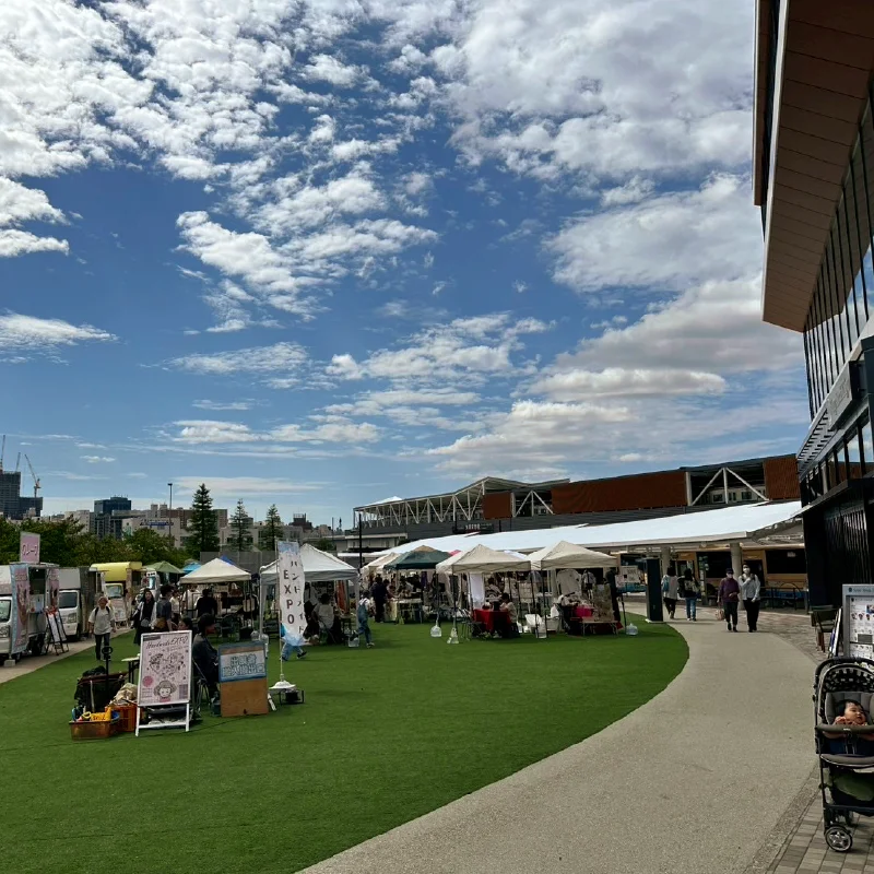 箕面市立かやの広場でのハンドメイドEXPO全体風景